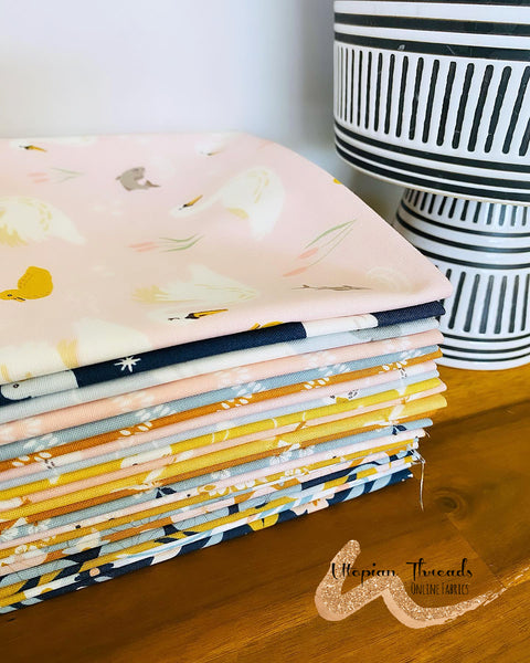 LITTLE SWAN Fat Quarter Bundle - NEW ARRIVAL